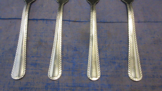 Load image into Gallery viewer, Used Stainless Steel Forks - Set of 4
