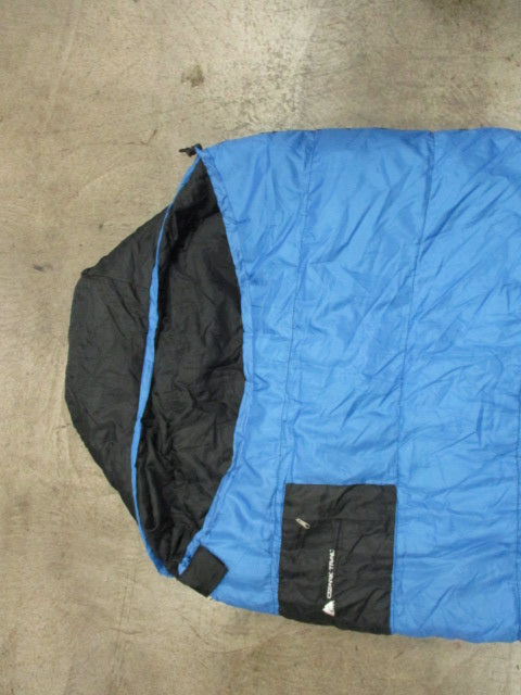 Load image into Gallery viewer, Used Ozark Trail Sleeping Bag
