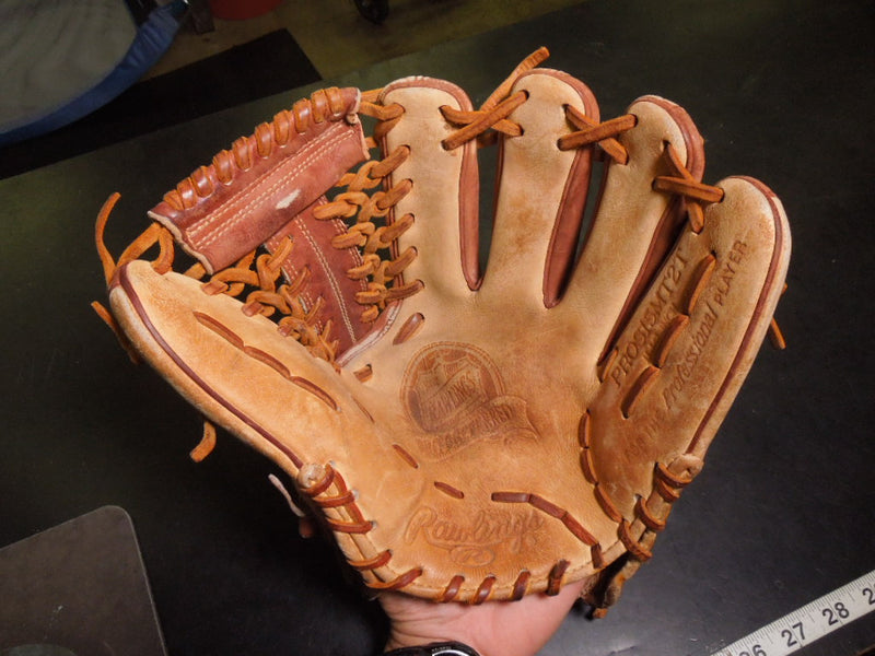 Load image into Gallery viewer, Used Rawlings Pro Pref. PROS15MT2T 11.5" RHT Glove
