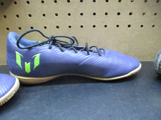 Used Adidas Chaussures Nemeziz Messi Indoor Soccer Cleats - Size 4