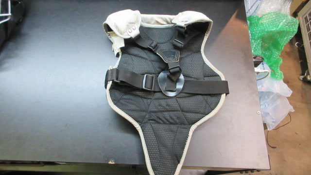 Load image into Gallery viewer, Used Easton Catchers Chest Protector - Size 7-9

