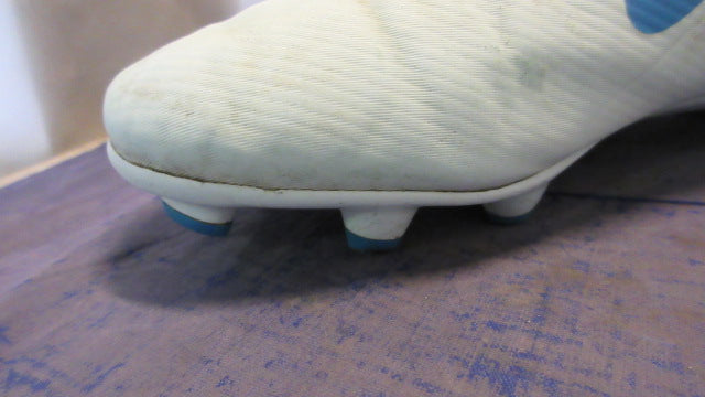 Load image into Gallery viewer, Used Nike Mercurial Soccer Cleats Youth Size 4.5 - small wear
