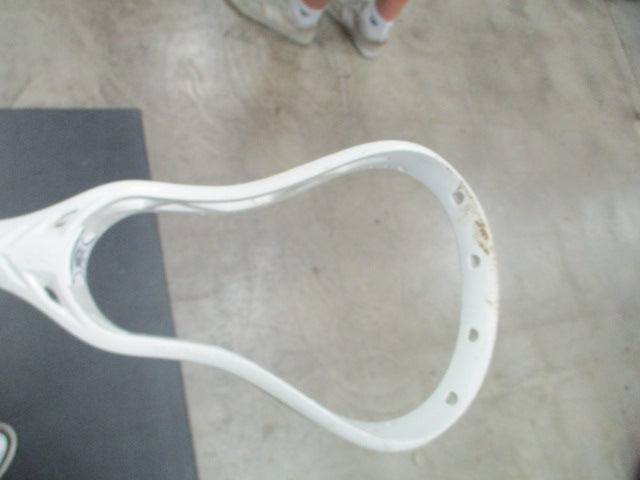 Load image into Gallery viewer, Used Brine Triumph Rise 71&quot; Lacrosse Stick
