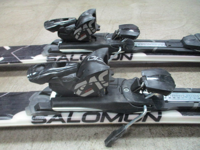 Load image into Gallery viewer, Used Salomon X Wing 174CM Downhill Skis w/ Salomon Z10 Bindings
