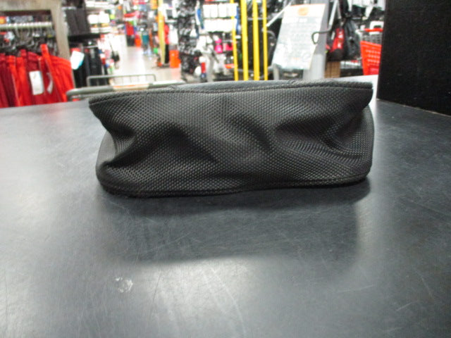 Load image into Gallery viewer, Used Callaway Small Golf travel Bag
