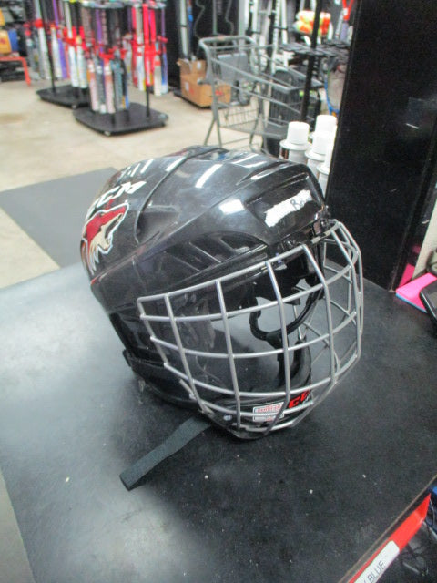 Load image into Gallery viewer, Used CCM Fitlite 40 black hockey helmet with matching face cage
