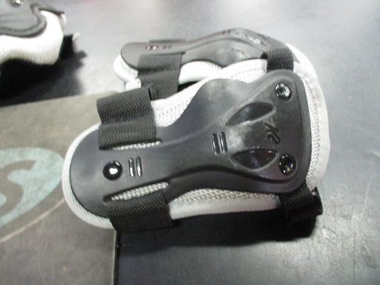 Used K2 Size Youth Small Skating Wrist Guards