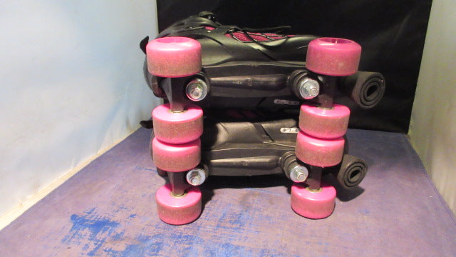 Load image into Gallery viewer, Used Schwinn Switcher Roller Skates / In Line Skates Adjustable Size 5 - 8
