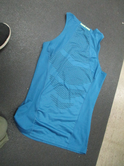 Used Nike Pro hypercool Pitted Compression Tank Top - Size Small