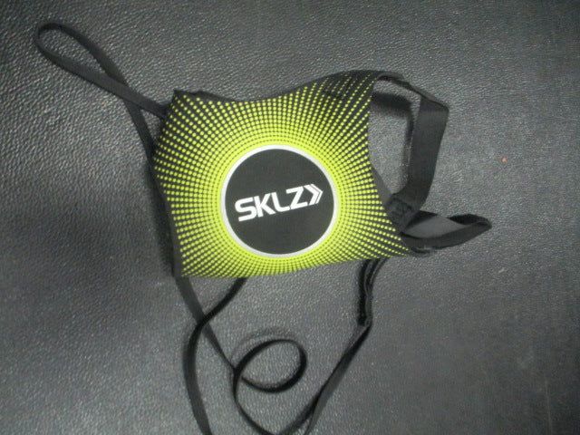Load image into Gallery viewer, Used SKLZ Star-Kick Soccer Trainer
