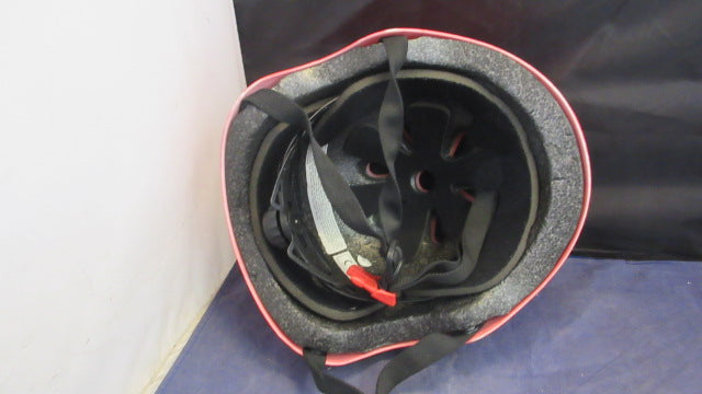 Load image into Gallery viewer, Used KiwiValley Adjustable Bicycle Helmet
