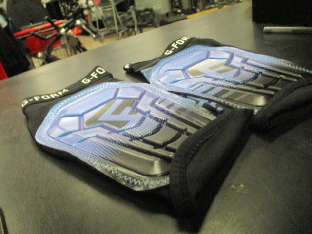 Load image into Gallery viewer, Used G-Form Smart Flex Soccer Shin Guards
