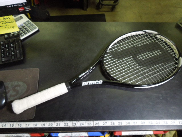 Load image into Gallery viewer, Used Prince o3 White Tennis Racquet 27"
