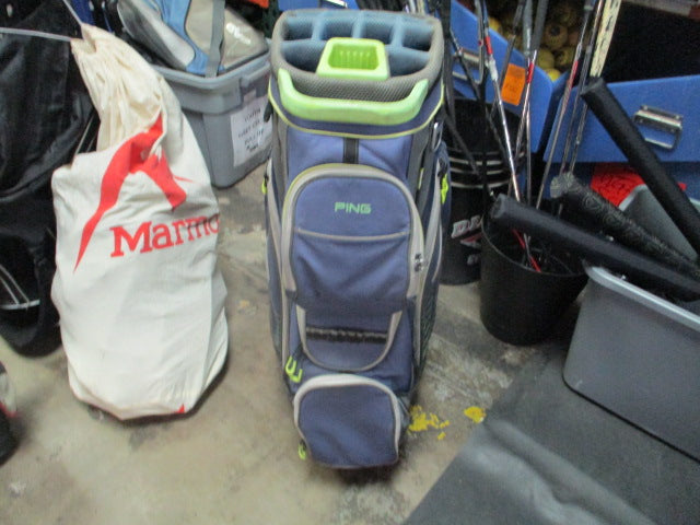 Load image into Gallery viewer, Used Ping Traverse cart Golf Bag
