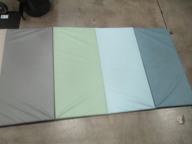 Load image into Gallery viewer, Used Pelfsig Folding Gym Mat (78 x 185 cm)
