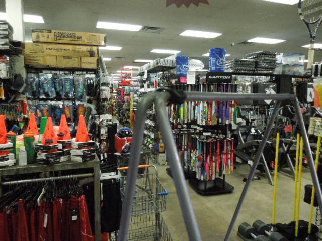 Load image into Gallery viewer, Used Gamma Hi Rise 75" Tennis Ball Hopper
