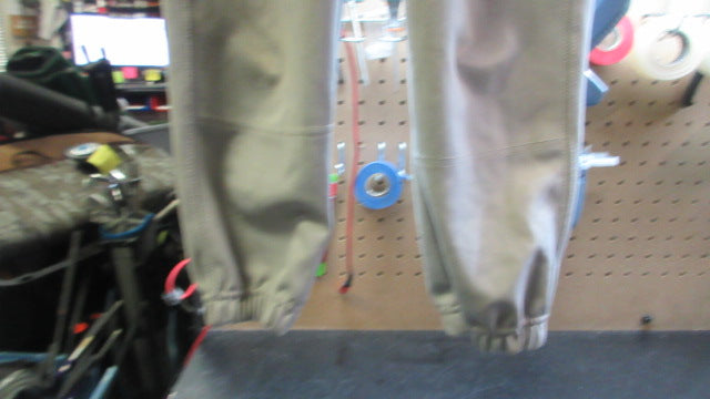 Load image into Gallery viewer, Used Champro Elastic Bottom Baseball Pants - Size Youth Medium
