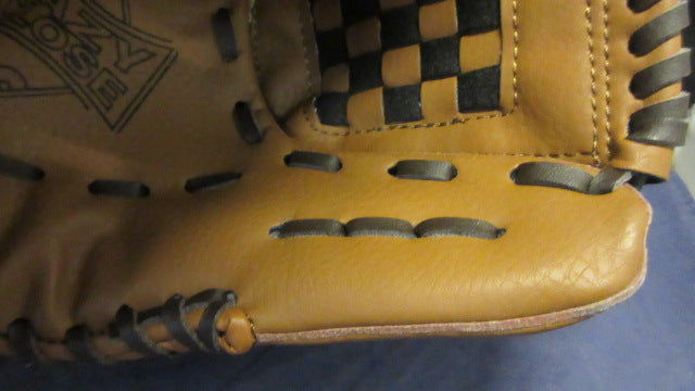 Load image into Gallery viewer, Used Adidas Eazy Close 11&quot; Glove - LHT
