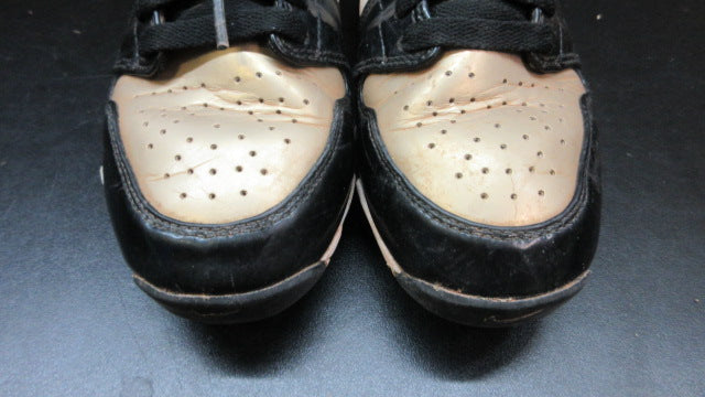 Load image into Gallery viewer, Used Air Jordan 1 Kids Low Football Cleats - Size Youth 3.5
