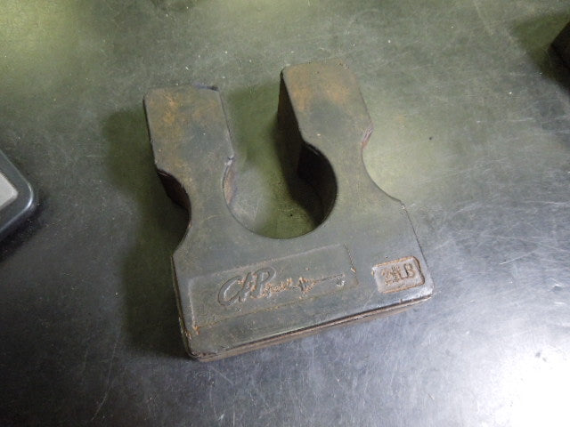 Load image into Gallery viewer, Used Cap Barbell Pulley Machine Add on Weight 2.5 lbs
