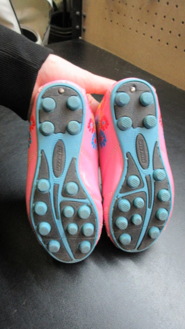 Load image into Gallery viewer, Vizari Blossom FG Soccer Cleats - Size Youth 10.5
