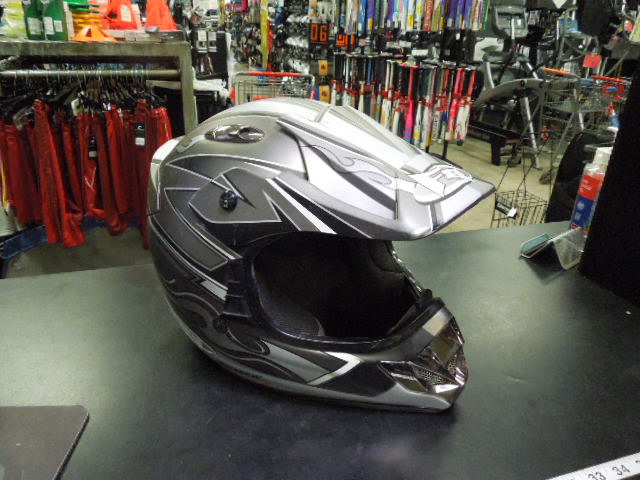 Load image into Gallery viewer, Used F8 PRO Carbon Size Large Helmet
