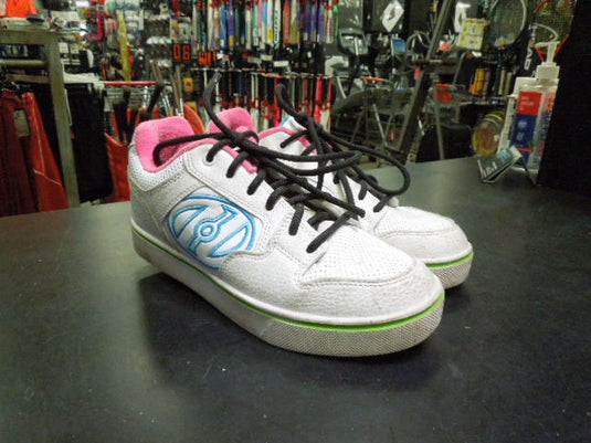 Used Heelys in White Size Youth 5