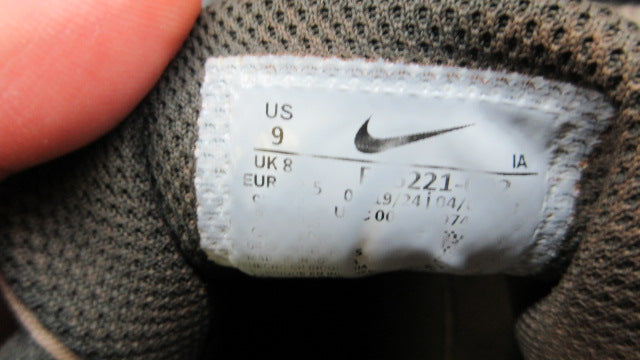 Load image into Gallery viewer, Used Nike Alpha Huarache Elite 4 MCS Baseball Cleats - Size 9
