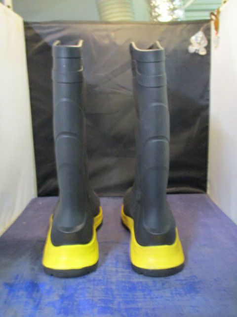 Load image into Gallery viewer, Heartland Footwear Leader Steel Toe Rain Boots Adult Size 10

