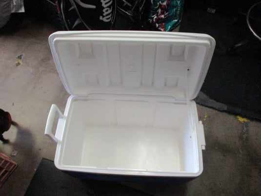 Igloo 48 QT Laguna Hard Sided Ice Chest Cooler