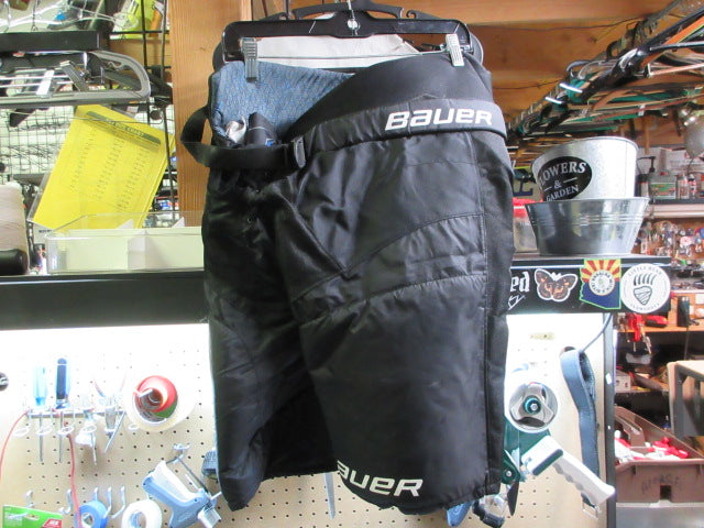 Load image into Gallery viewer, Used Bauer Hockey Breezers - Size Medium
