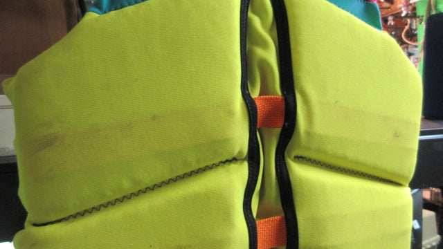 Load image into Gallery viewer, Used Hyperlite Wake Co. Lifejacket - Junior 55-88 Lbs
