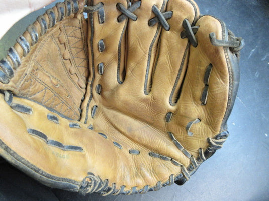 Used Wilson Select 11" Leather Glove - RHT