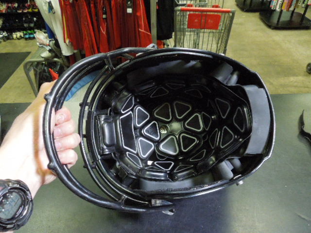 Load image into Gallery viewer, Used Schutt Vengence A11 2.0 Youth Helmet Size Medium Last Cert 2024 Jaw Pads BC

