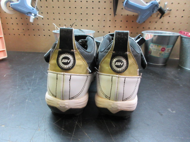Load image into Gallery viewer, Used Under Armour Harper 7 Mid RM Baseball Cleats - Size 8
