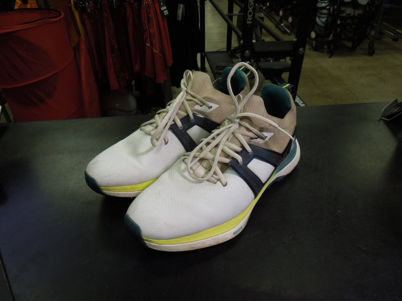 Load image into Gallery viewer, Used Footjoy Strato Foam Hyperflex Golf Shoes Size 9.5
