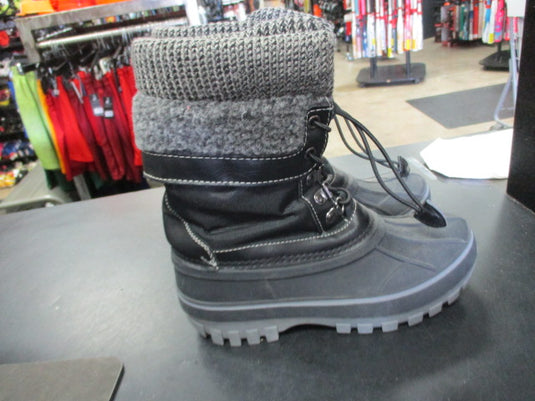 Used Dream Pairs Size 2 Winter Boots