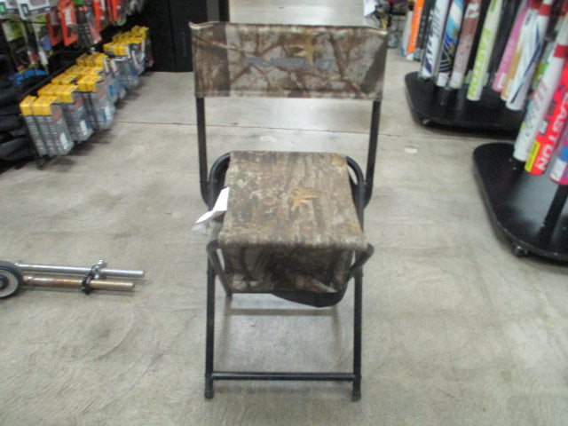 Load image into Gallery viewer, Used Cabelas Zonz Woodlands Folding Chair
