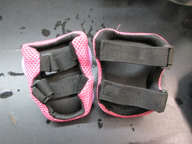 Load image into Gallery viewer, Used Skating Knee Pads - Youth
