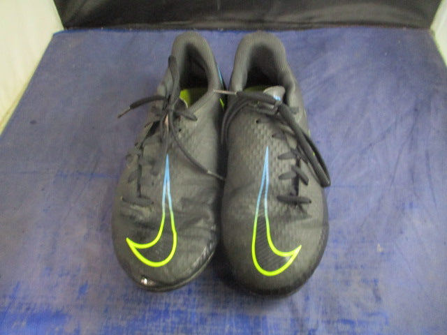 Load image into Gallery viewer, Used Phantom GT Soccer Cleats Youth Size 4
