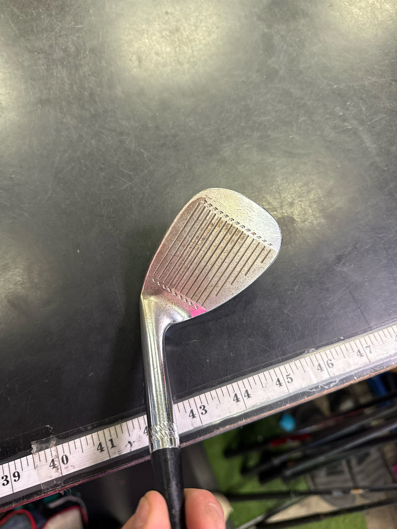 Load image into Gallery viewer, Used Power Bilt HB Levelume Right Hand Wedge
