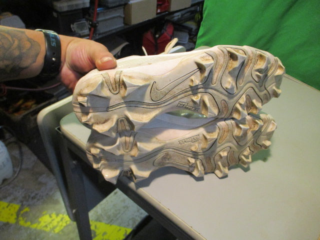 Load image into Gallery viewer, Used Nike Vapor Fastflex Size 8 Cleats
