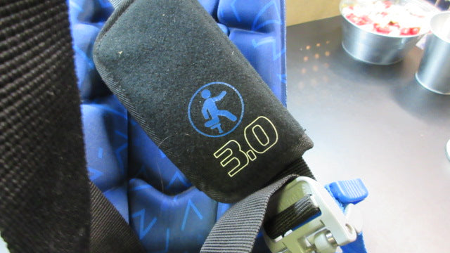 Load image into Gallery viewer, Used IWalkFree Single Crutch
