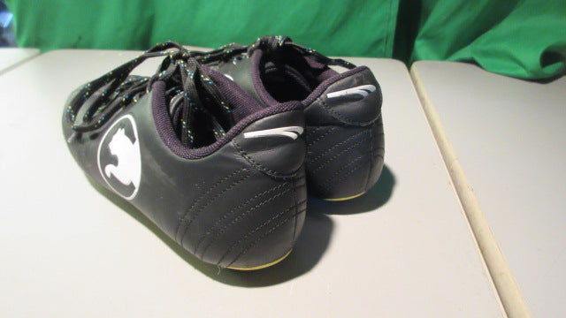 Load image into Gallery viewer, Used Puma Youth Procat Speed Force FG 4Y Soccer Cleats
