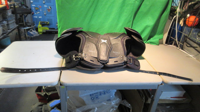 Load image into Gallery viewer, Used Xenith Flyte 2 TD Youth Small Football Shoulder Pads
