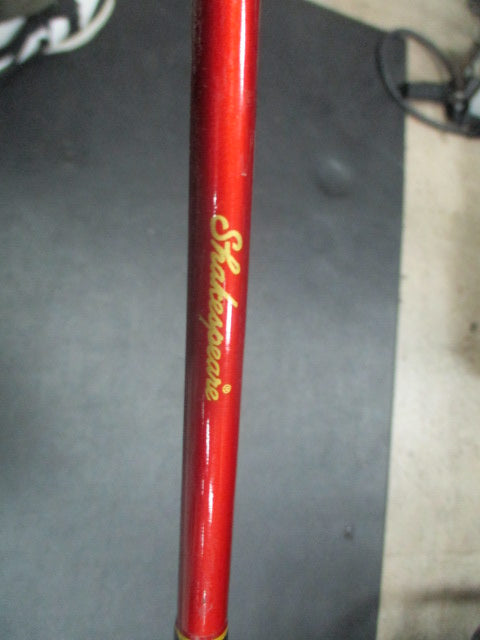 Load image into Gallery viewer, Used Shakespeare SC 200 5&#39;6 Fishing Pole
