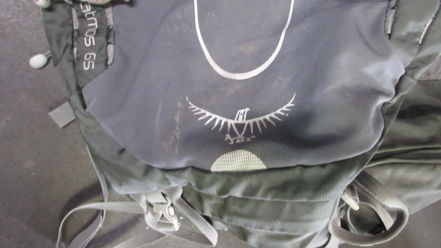 Load image into Gallery viewer, Used Osprey Atmos 65 Backpack Size Small

