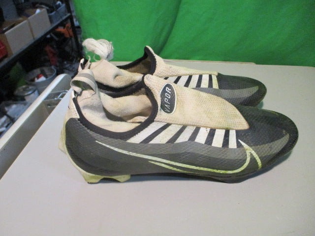 Load image into Gallery viewer, Used Nike Vapor Size 7.5 Cleats

