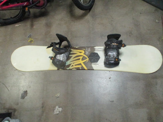 Used Ride Menace 149cm Snowboard with ride Bindings