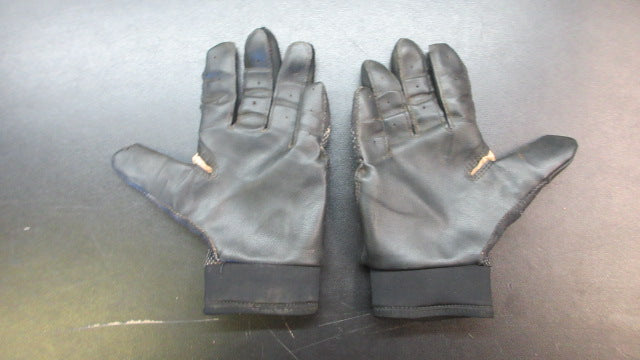 Load image into Gallery viewer, Used Nike Batting Gloves - Youth
